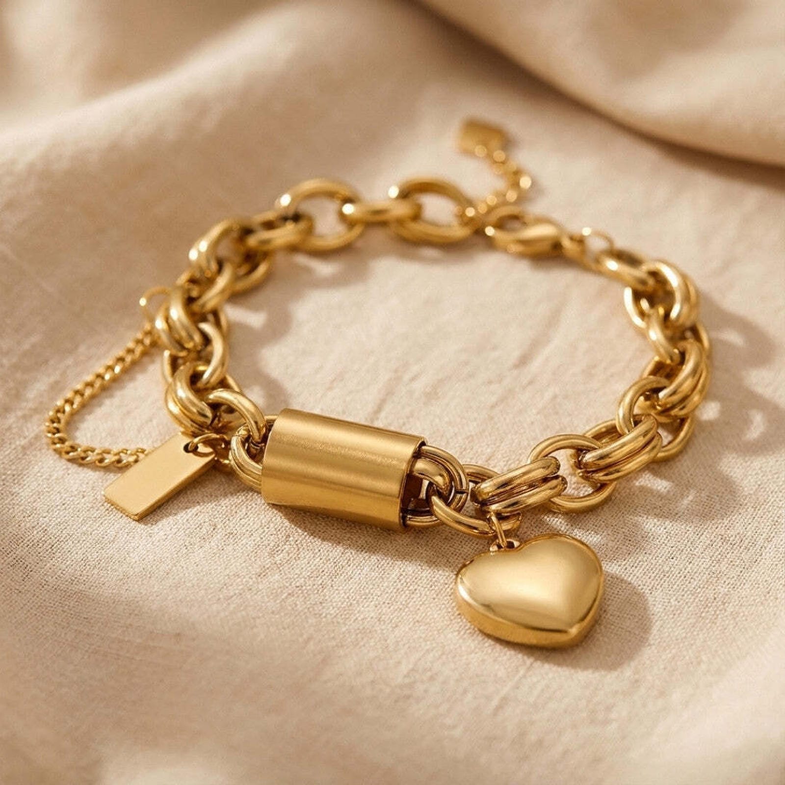 Bracelet en Maillons Cœur Doré