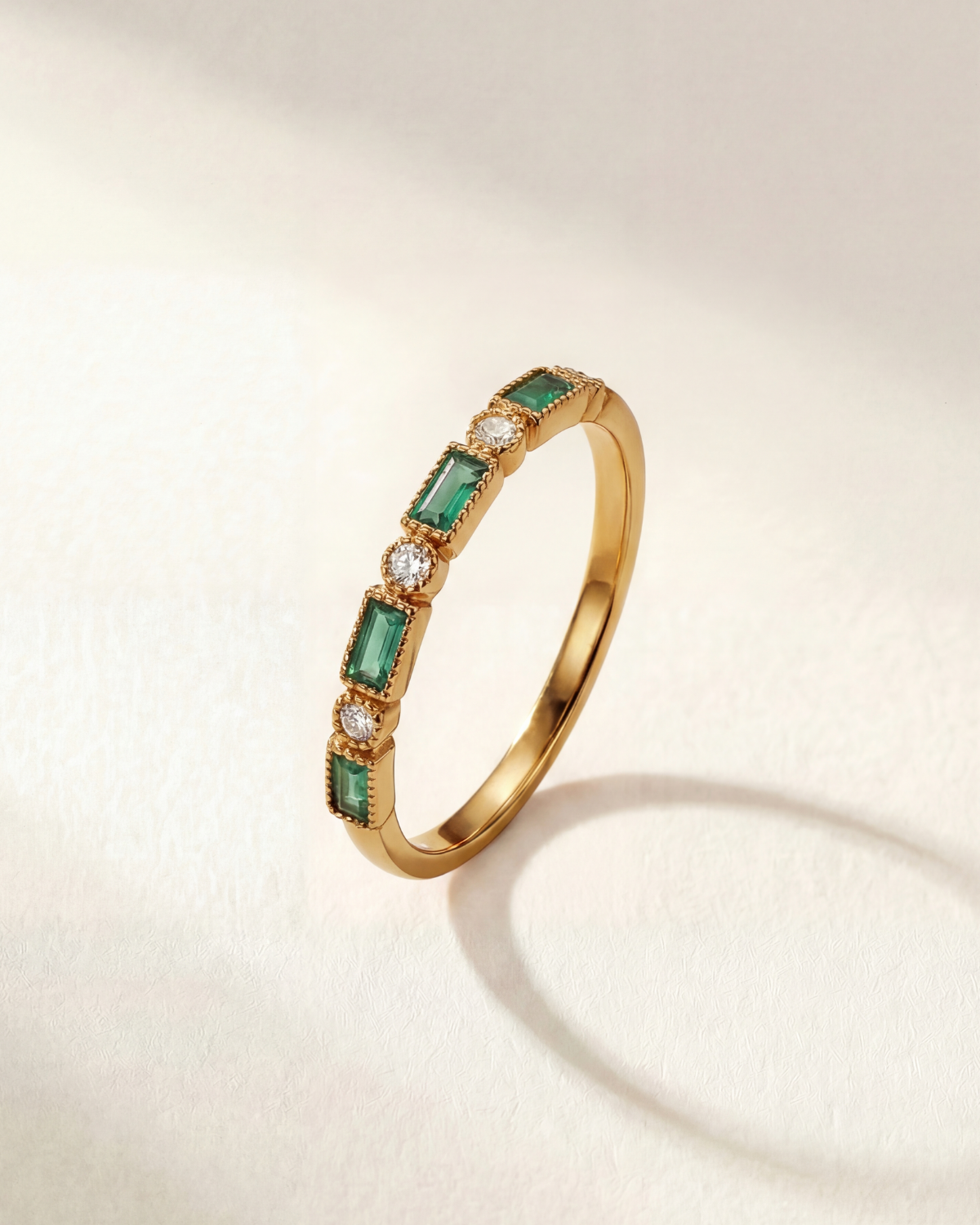 Pascale | Bague vec des pierres vertes