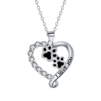 Collier en forme de cœur avec perles