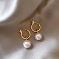 Boucles d'Oreilles Élégantes avec Perles Blanches en Or