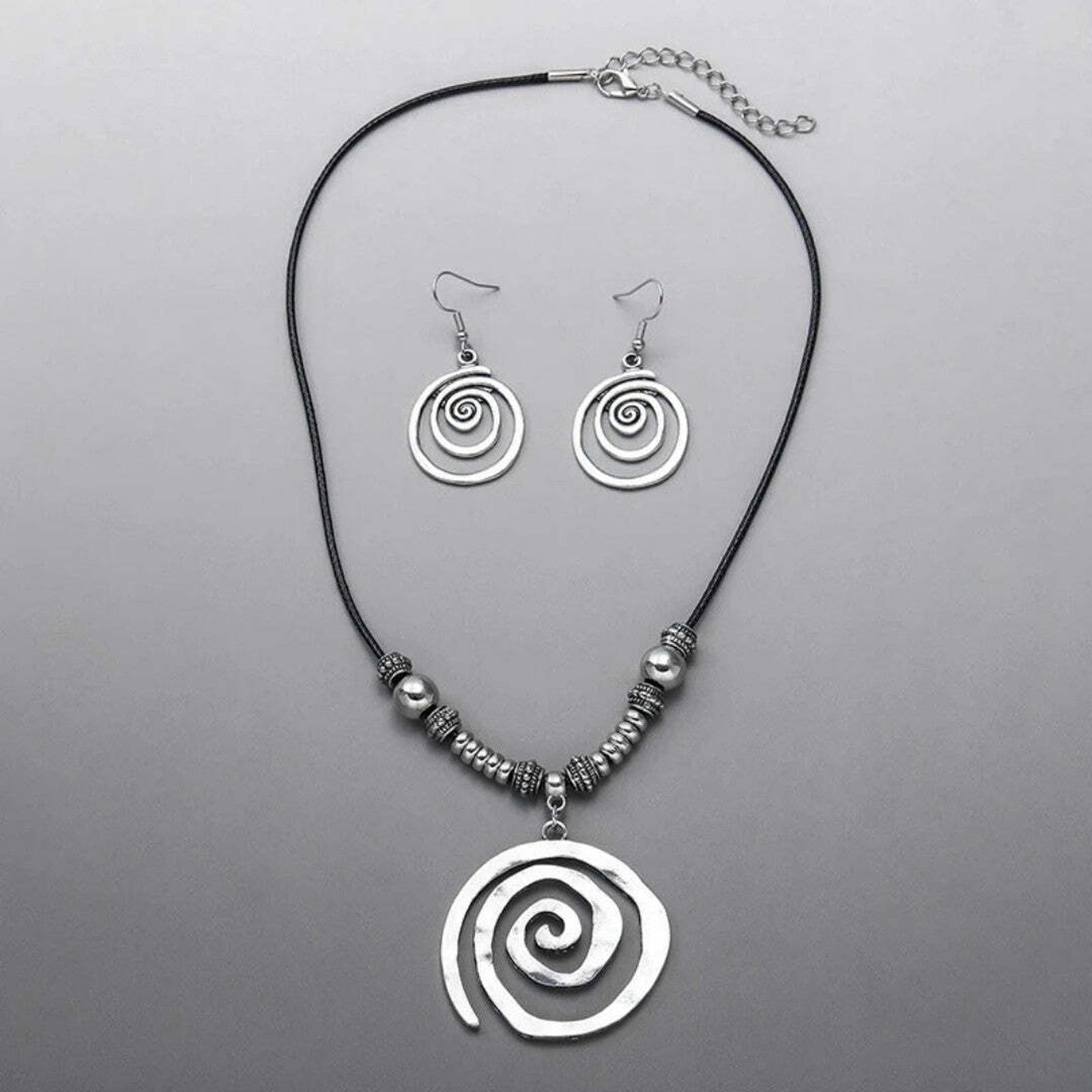 Ensemble de Collier et Boucles d'Oreilles avec Design en Spirale Argentée