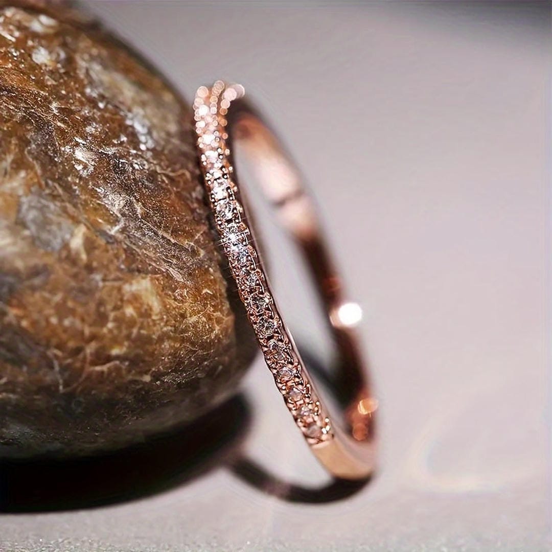 Bague Minimaliste Elyse en Zirconia