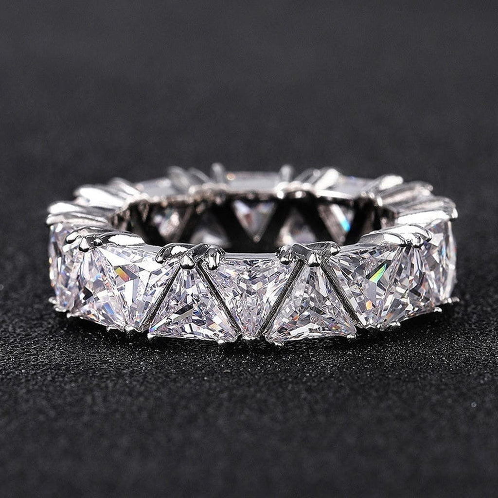 Bague en Pierre Triangulaire Vintage
