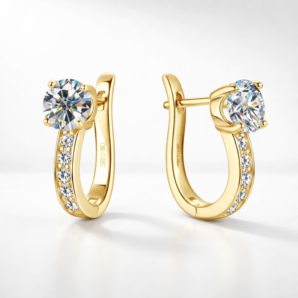 Louise | Boucles d'oreilles Huggie en Moissanite Kanal