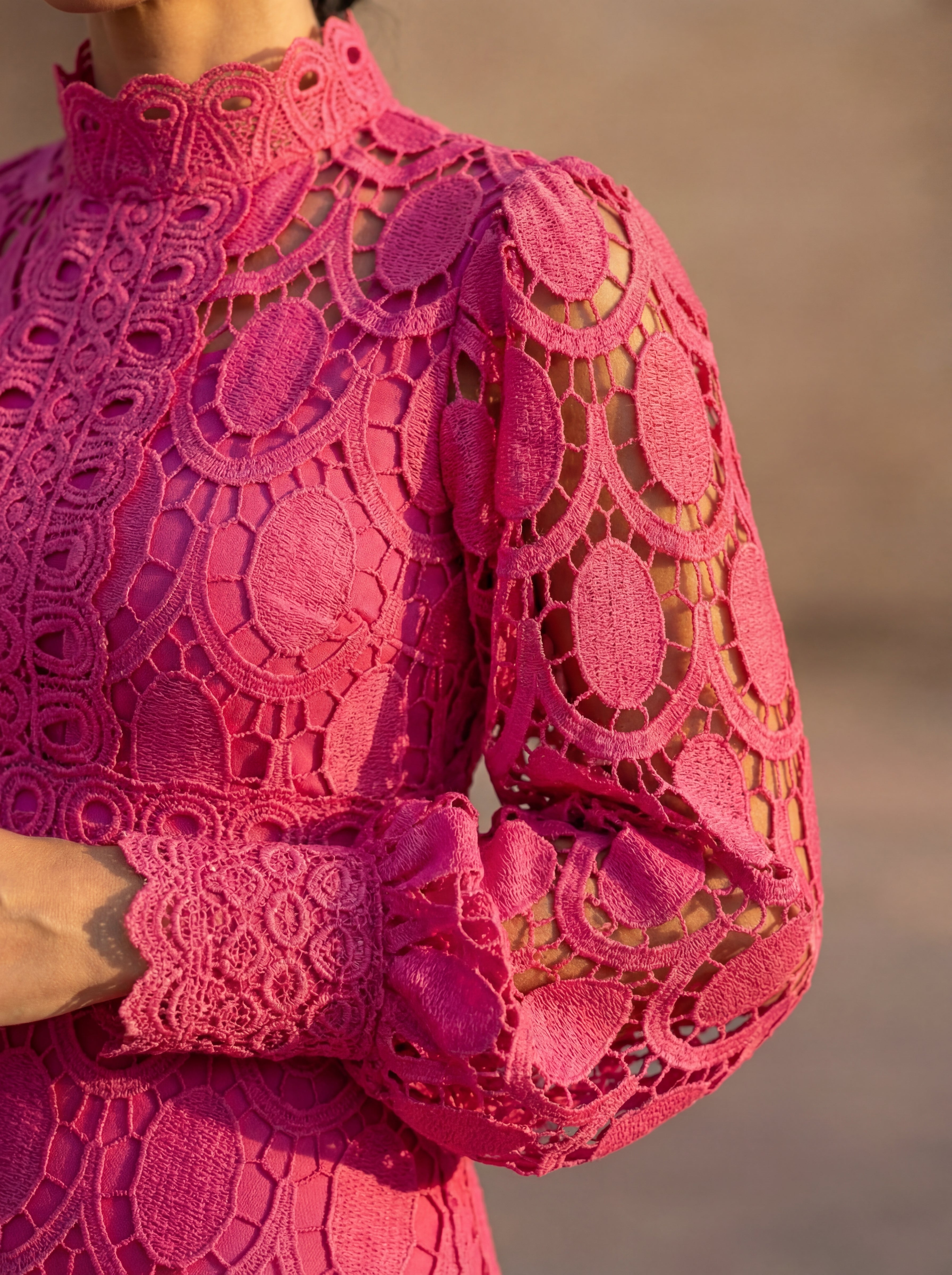Carmona | Robe en dentelle printanière
