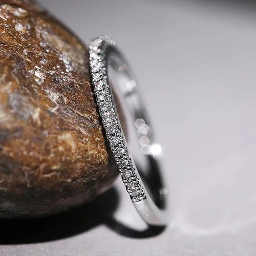 Bague Minimaliste Elyse en Zirconia