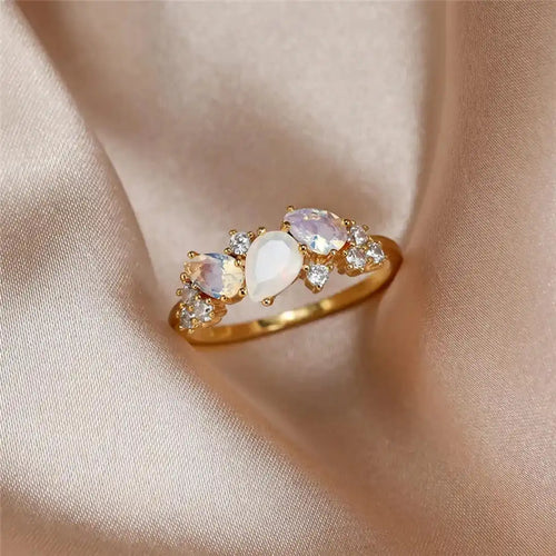 Bague Vintage en Pierre de Lune Dorée