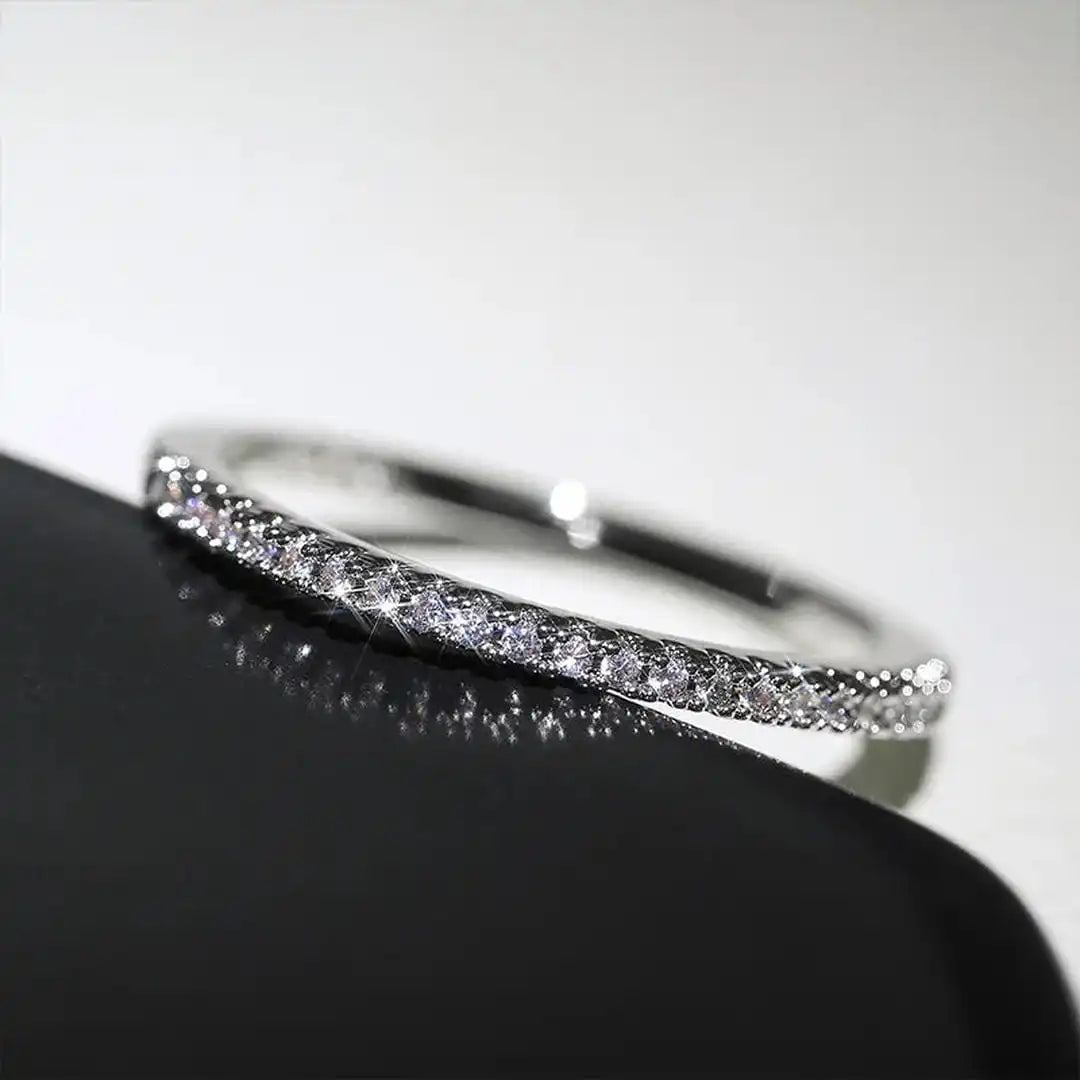 Bague Minimaliste Elyse en Zircon
