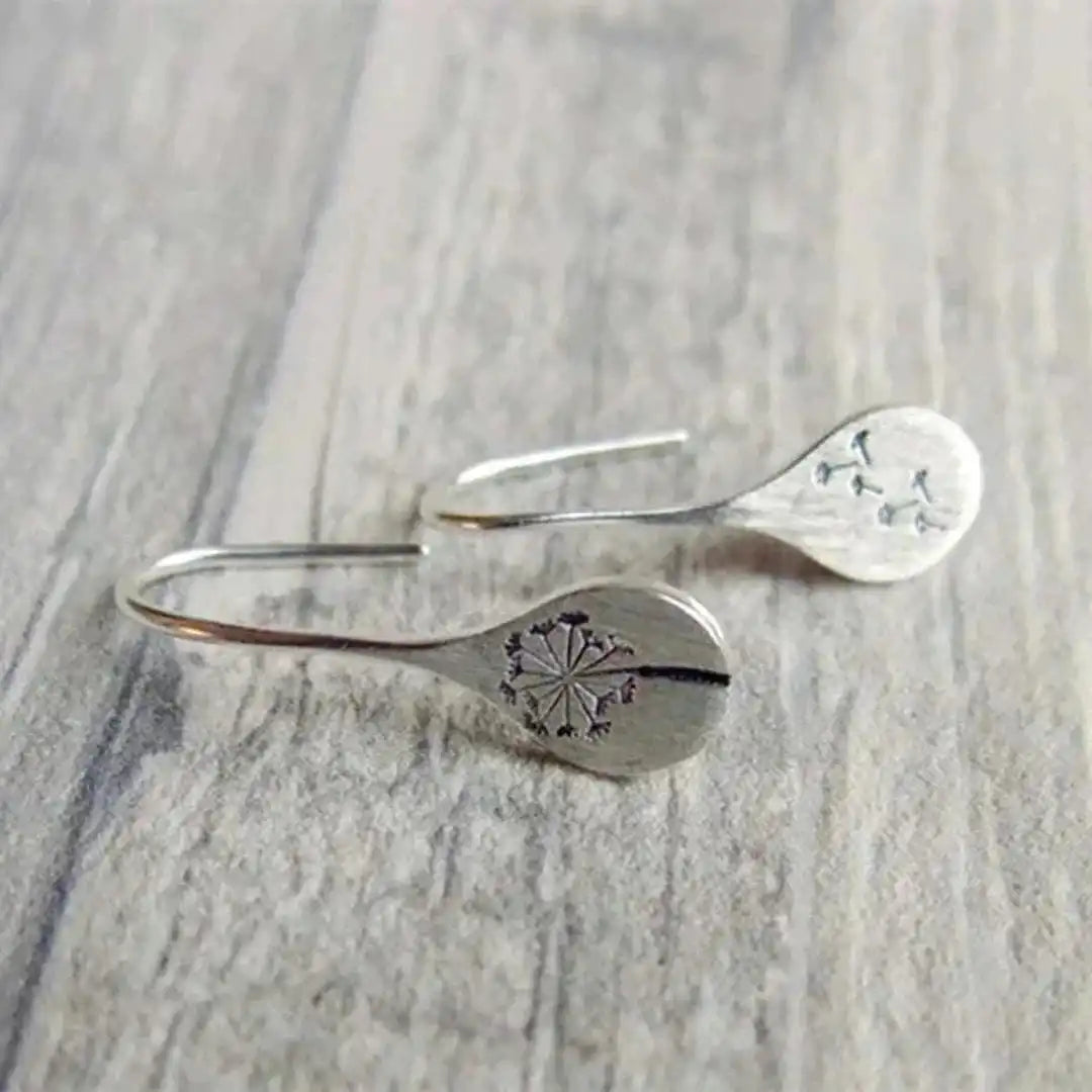 Boucles d'Oreilles Vintage en Argent avec Design de Fleur