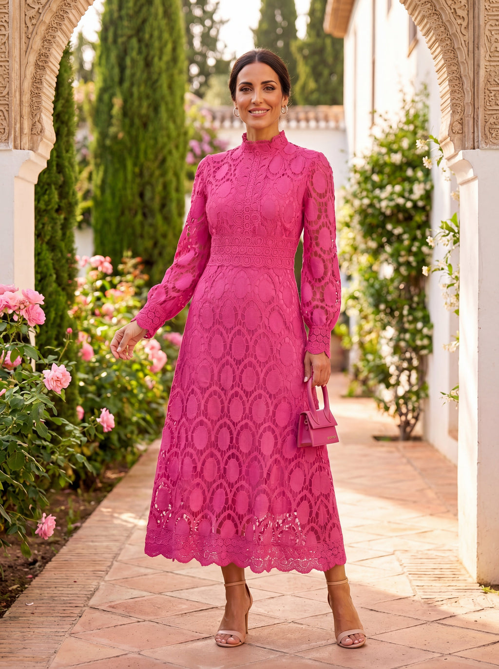 Carmona | Robe en dentelle printanière
