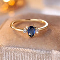 Bague en Saphir Royal en Coupe Poire Minimaliste