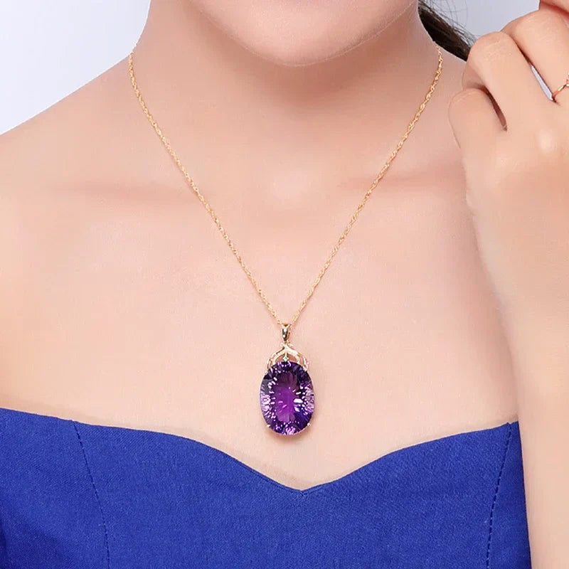 Collier Élégant avec Pendentif en Cristal et Opale
