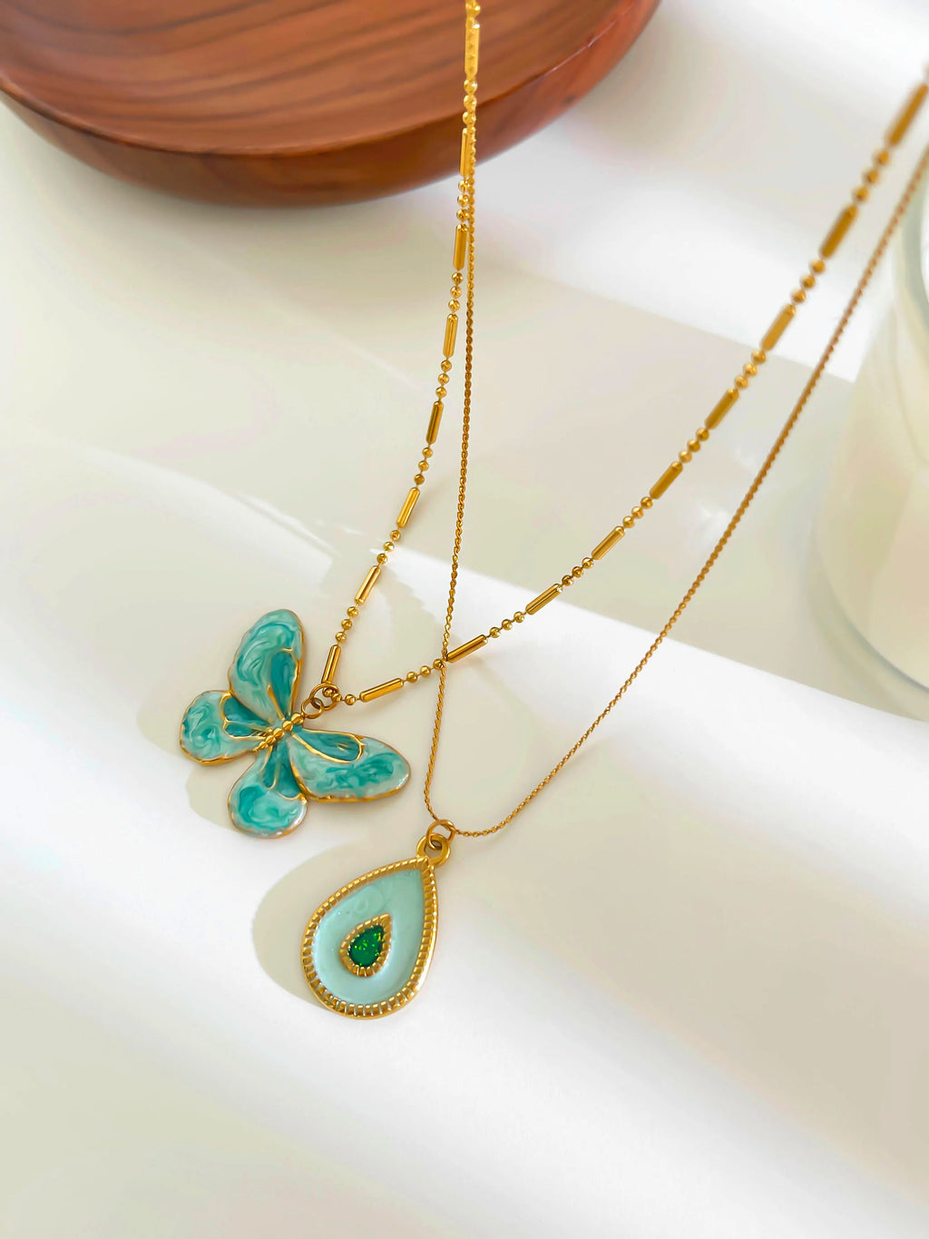 Ensemble de Collier Charmant Papillon Bleu et Goutte d'Eau