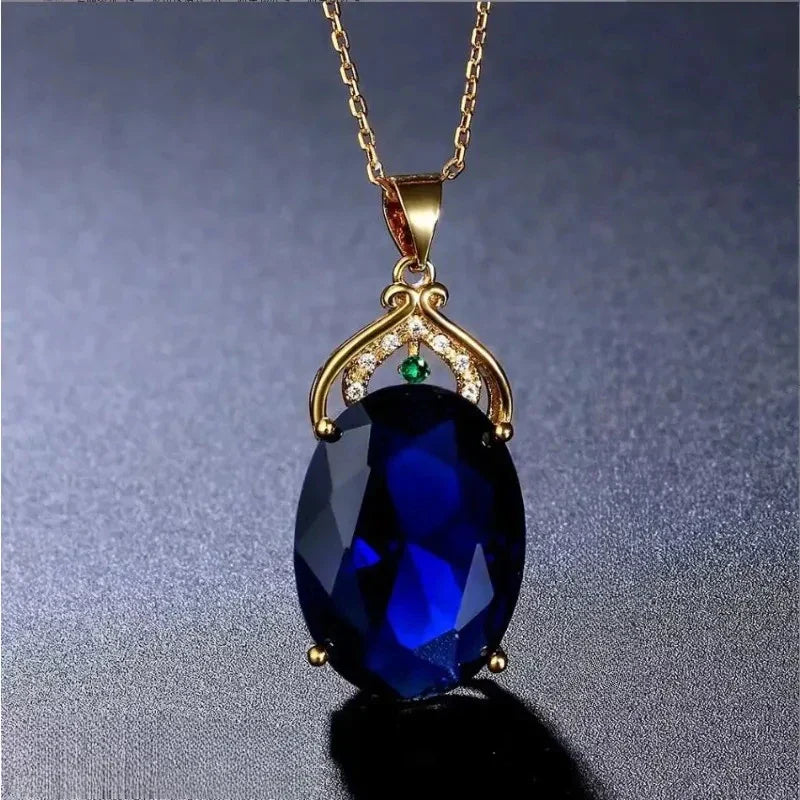 Collier Élégant avec Pendentif en Cristal et Opale