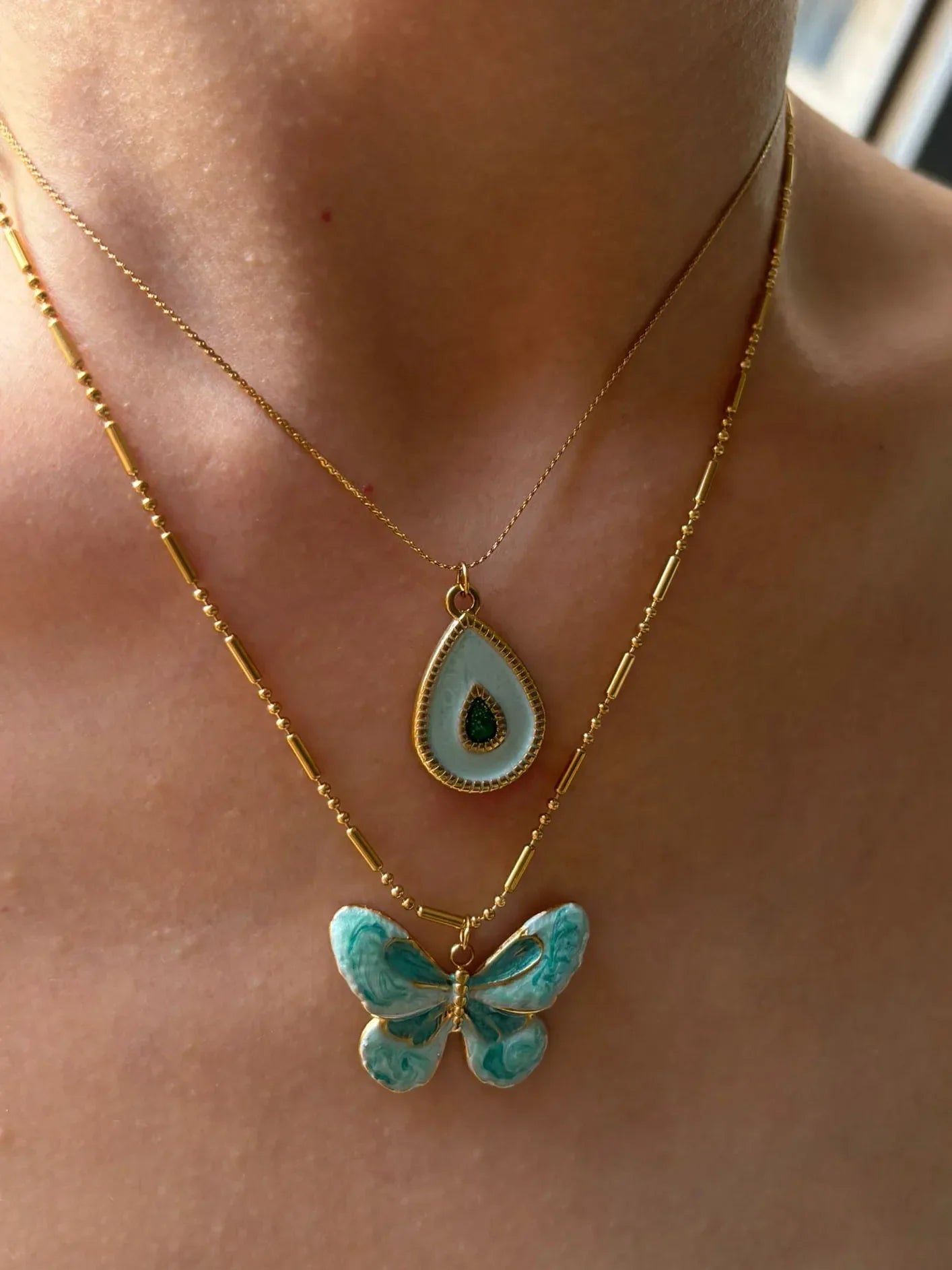 Ensemble de Collier Charmant Papillon Bleu et Goutte d'Eau