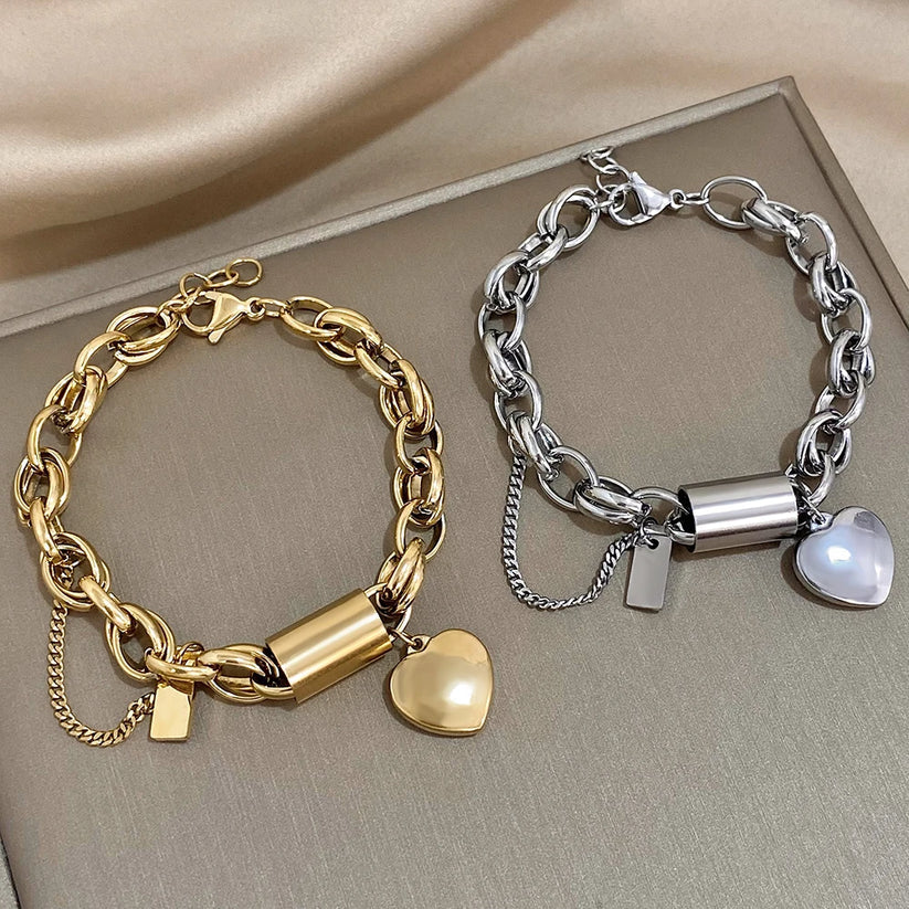 Bracelet épais en forme de cœur en or