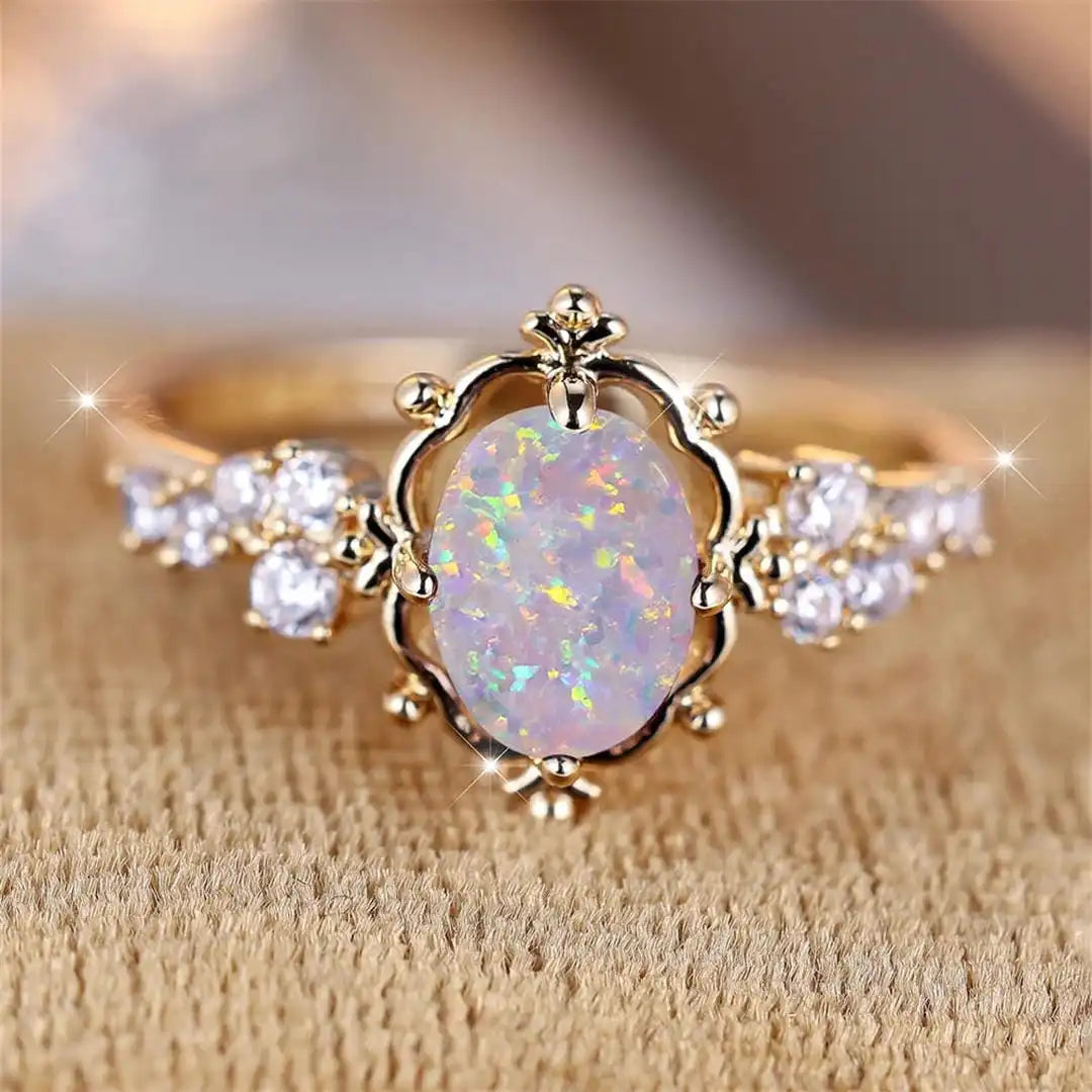 Bague Fleur en Opale Blanche Ovale