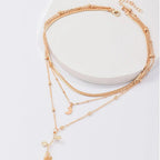 Collier élégant avec pendentif en or rose