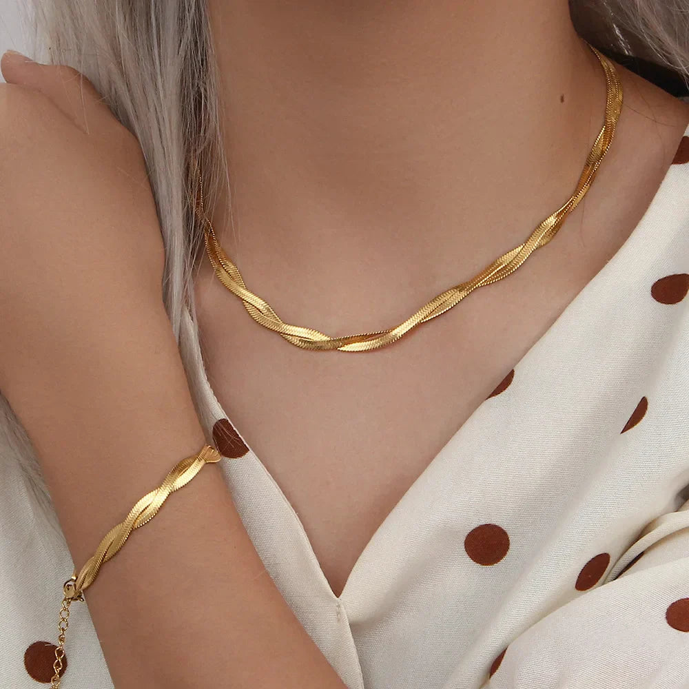 Ensemble Intemporel avec Collier et Bracelet Plaqué Or