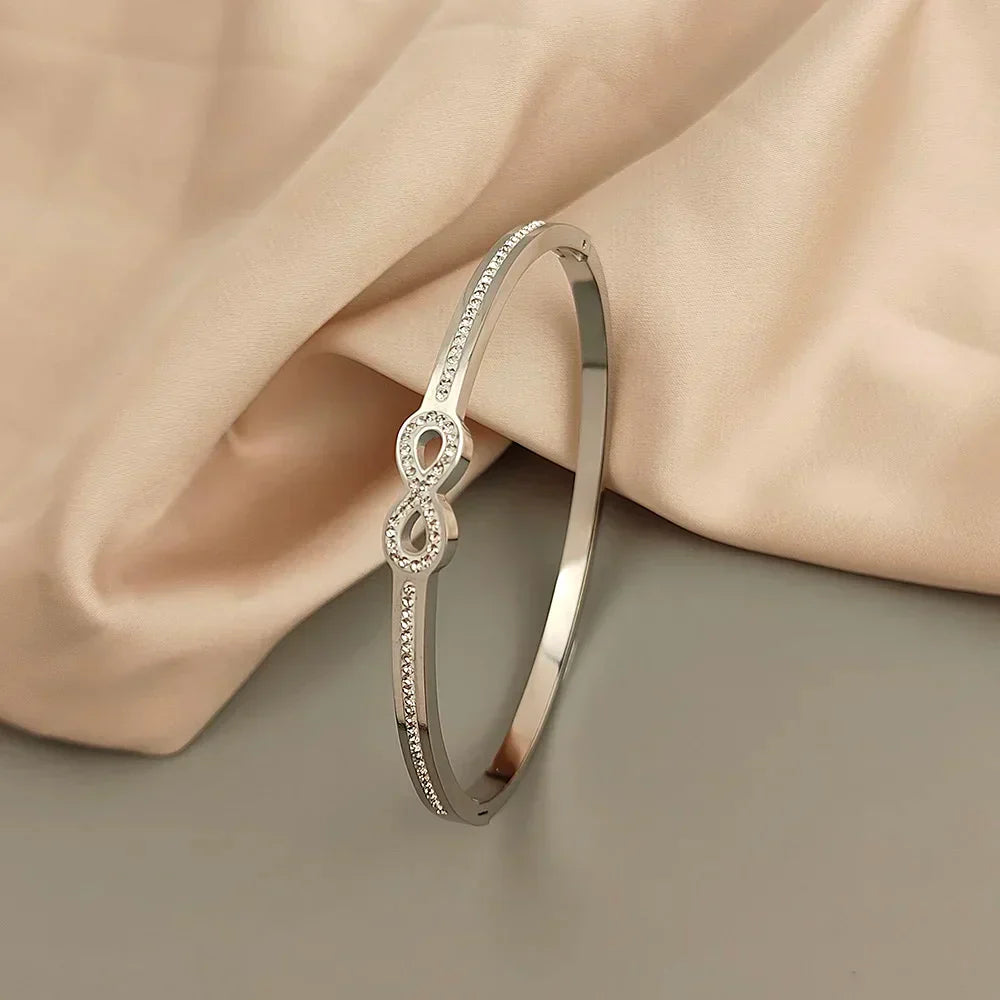 Bracelet Rigide Infini avec Cristaux Exclusifs