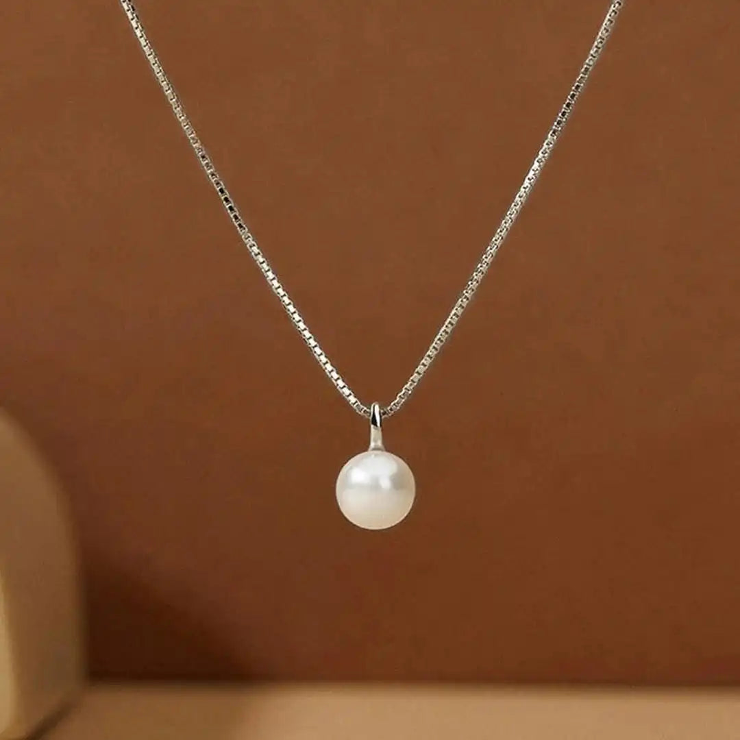 Collier Pendentif en Perle Intemporelle