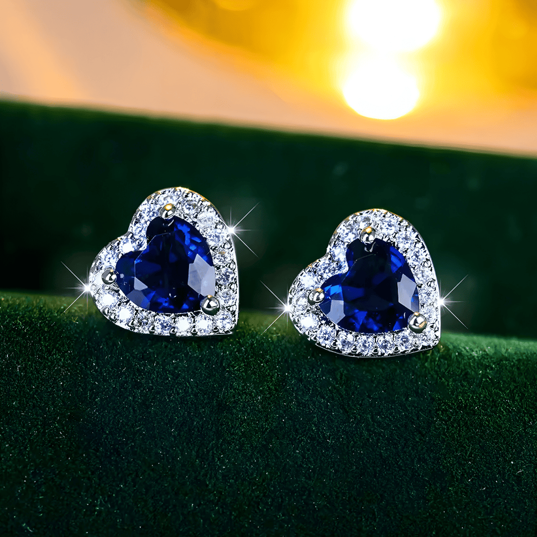Boucles d'Oreilles Stud en Forme de Cœur en Saphir