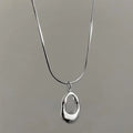 Pendentif sophistiqué avec collier en métal fleur