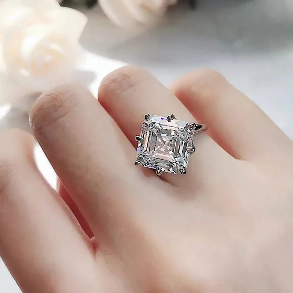 Bague en Zirconium Cubique en Or Intemporel