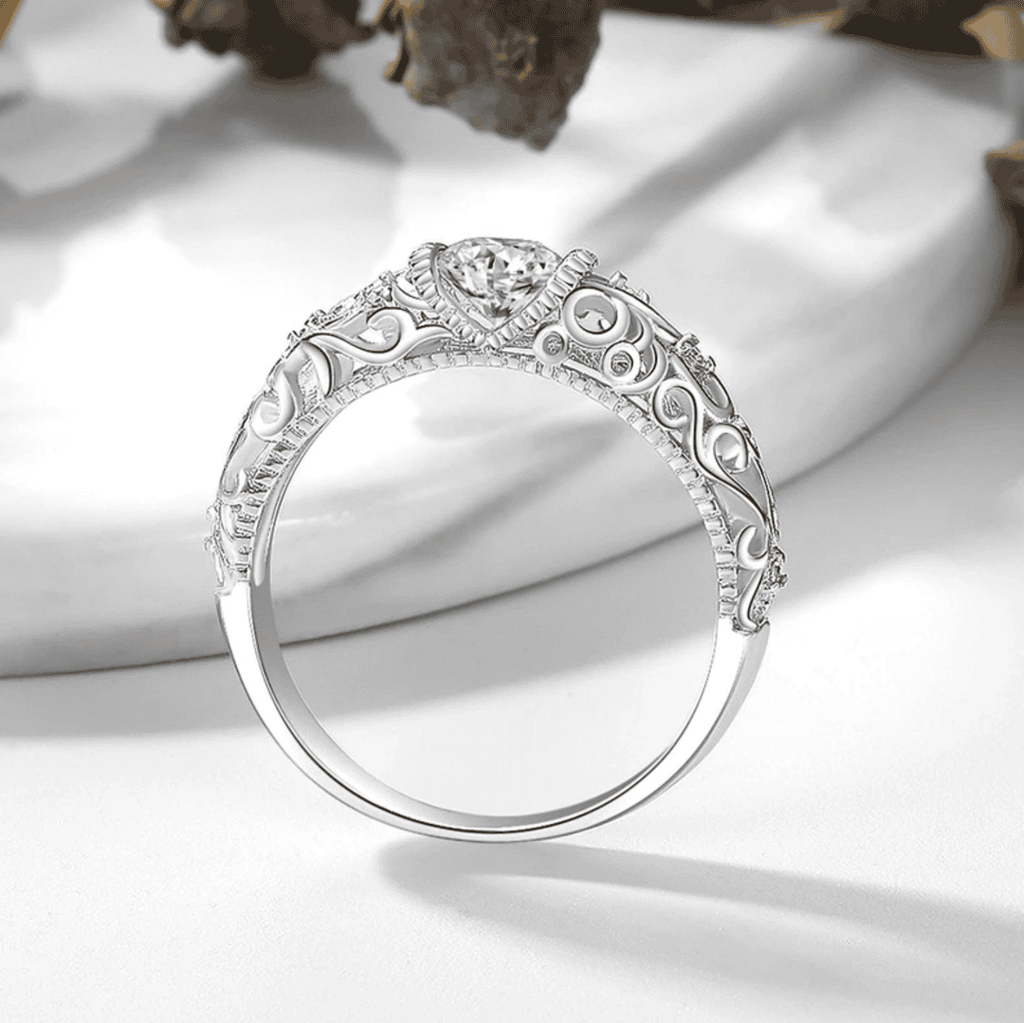 Bague Élégante en Zirconium Argenté
