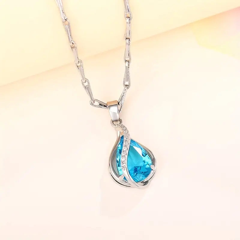 Collier Élégant en Pierre Bleue