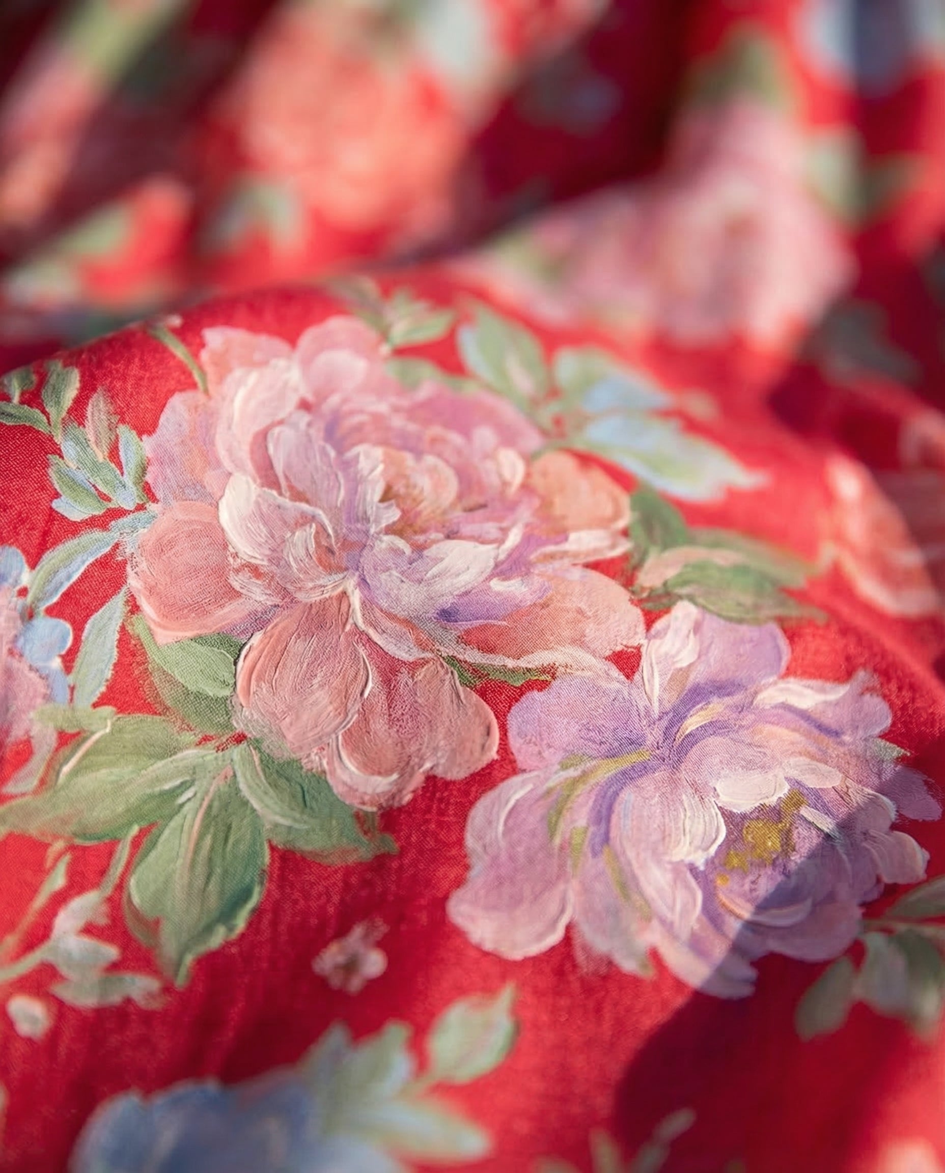Mónica | Robe florale avec décolleté en V