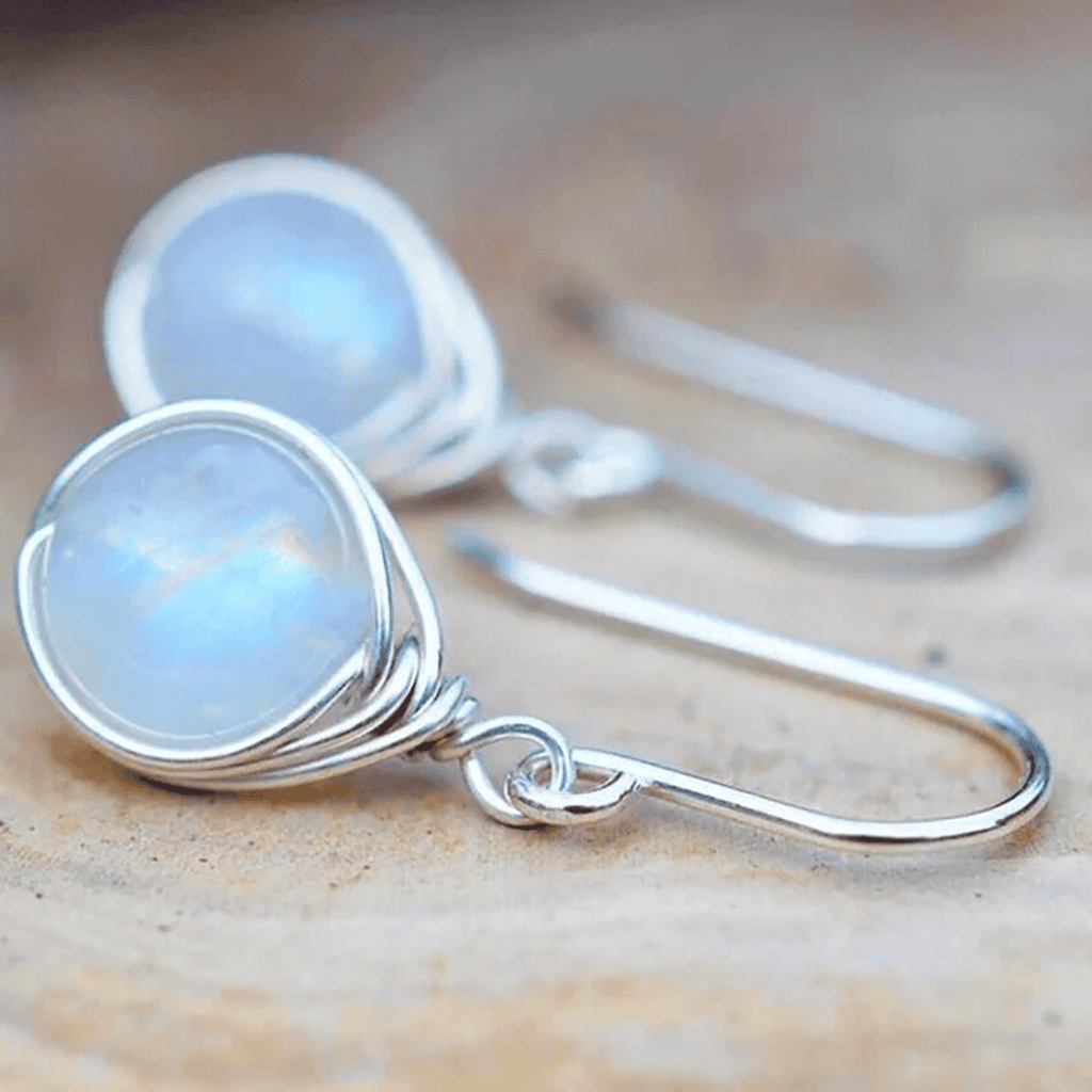 Boucles d'oreilles en goutte en pierre de lune argentée