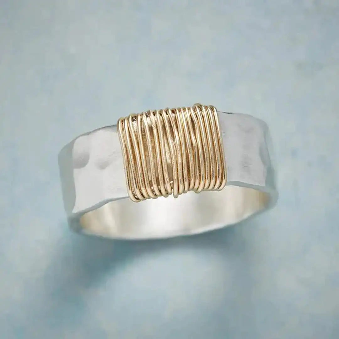 Bague en Argent avec Fils Dorés Vintage