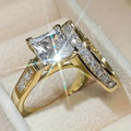 Ensemble de Bagues en Zirconium Doré Vintage