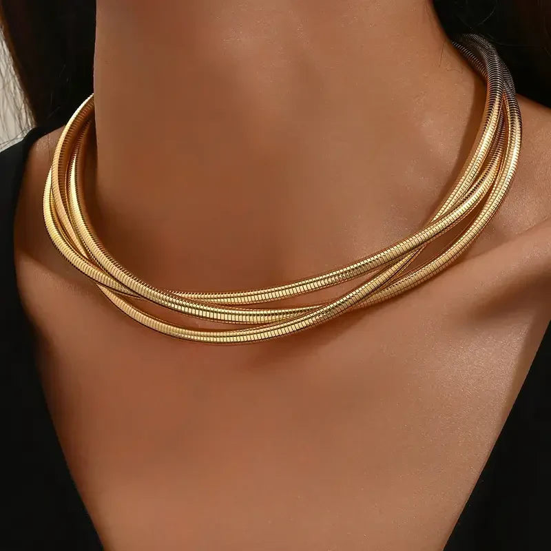 Collier en Or à Trois Couches Intemporel