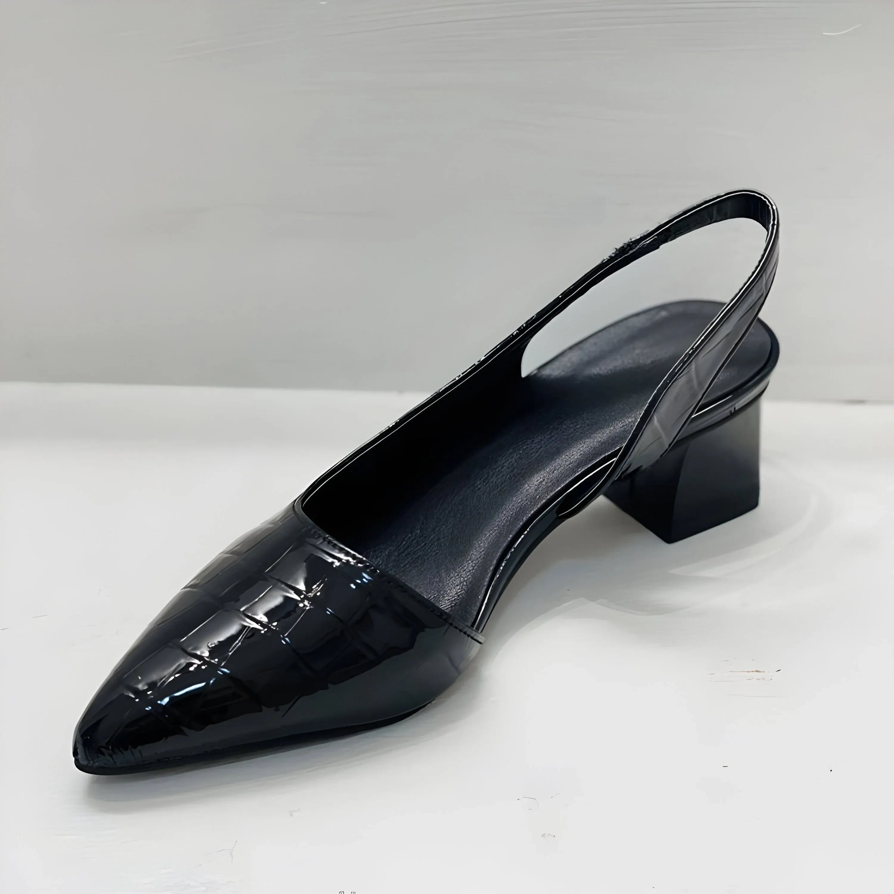Olga - Chaussures à talons carrés élégantes