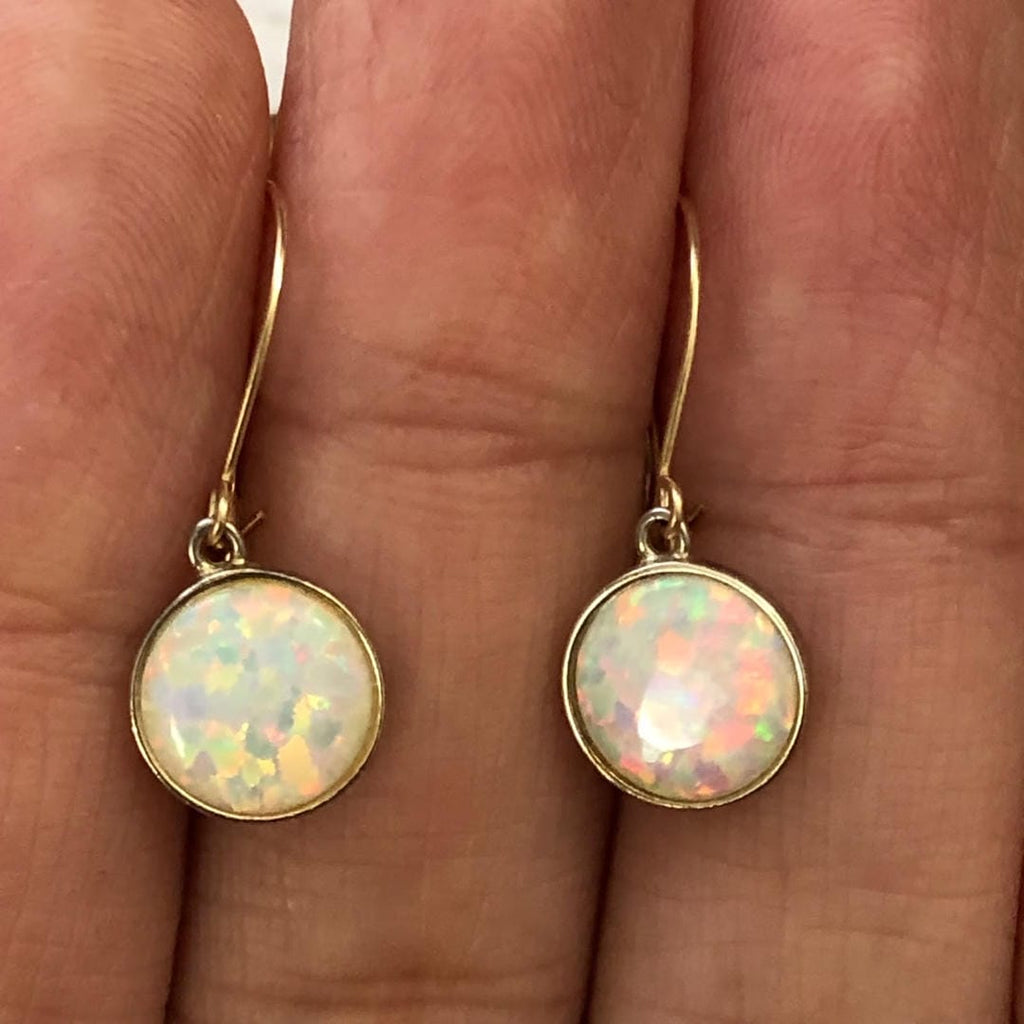 Boucles d'Oreilles en Opale Blanche Plaqué Or Intemporelles
