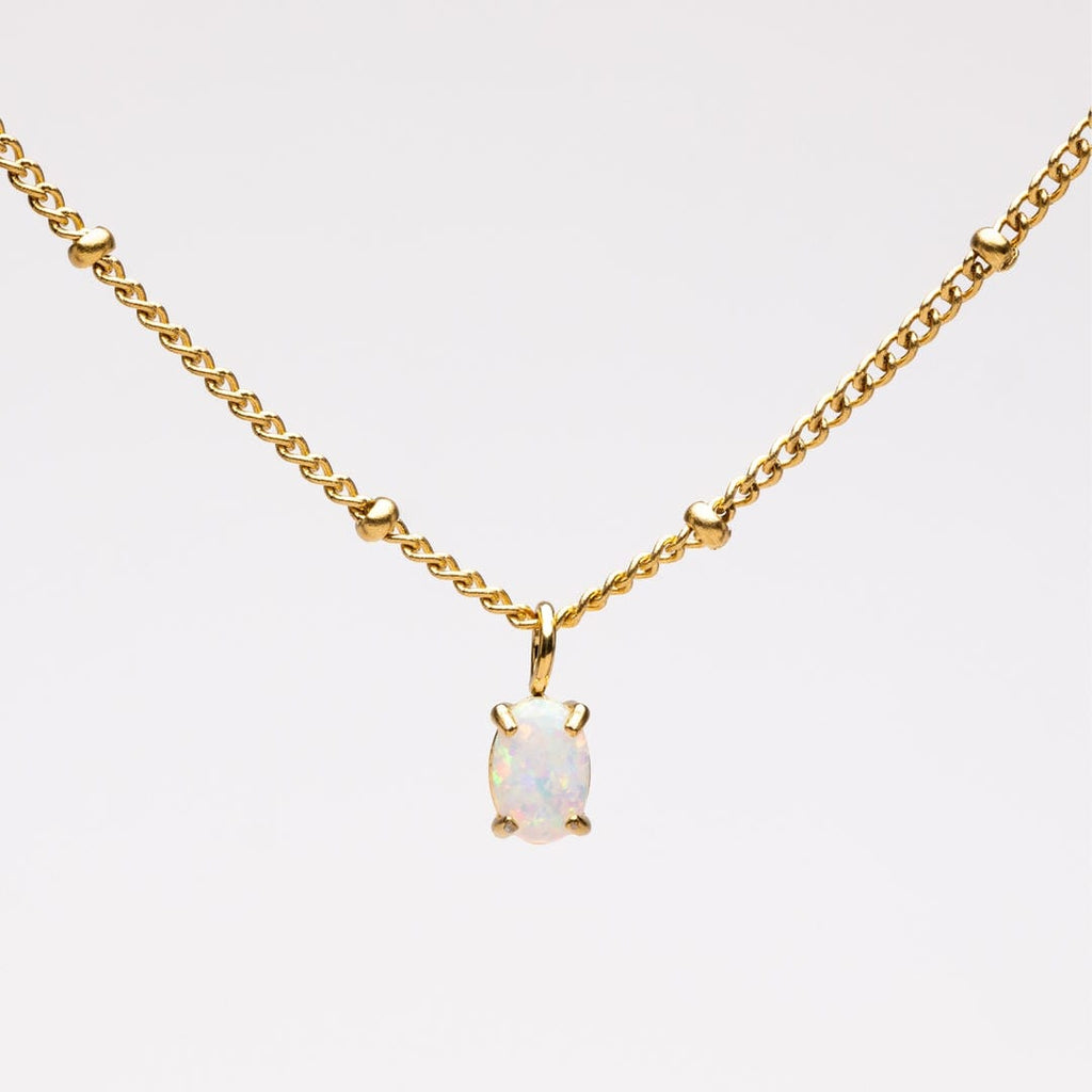 Marion | Collier en perles dorées avec pendentif en opale