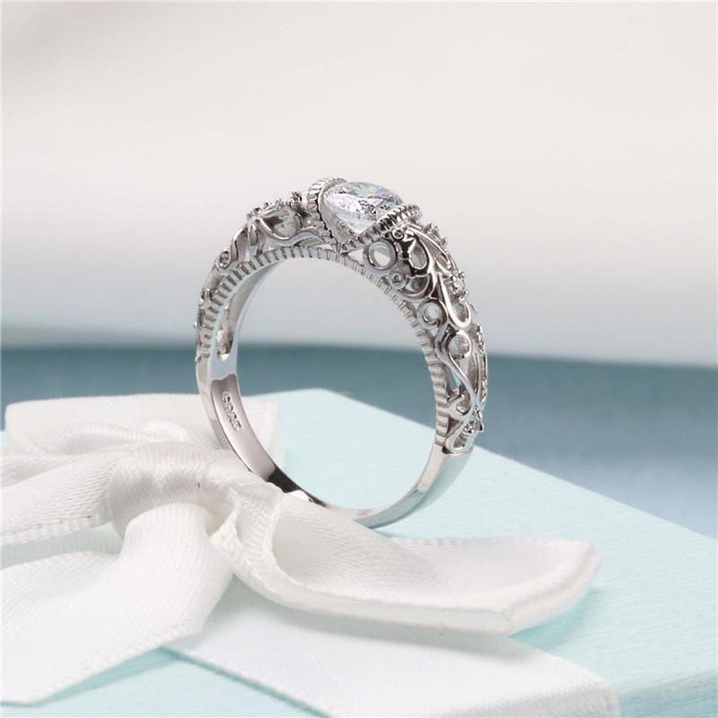 Bague Élégante en Zirconium Argenté